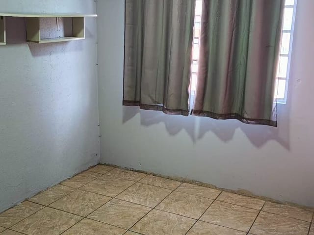 Casa 3 quartos e 1 banheiro, à venda, no bairro Santo Antônio em Caxias do Sul