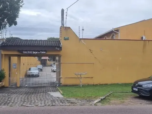 Casa 3 quartos e 2 banheiros, à venda, no bairro Boqueirão em Curitiba