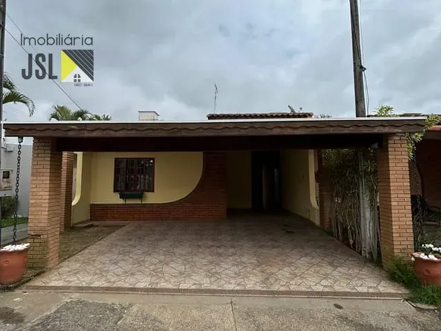 Casa 2 quartos e 2 banheiros, para alugar, no bairro Vila Santos em Caçapava