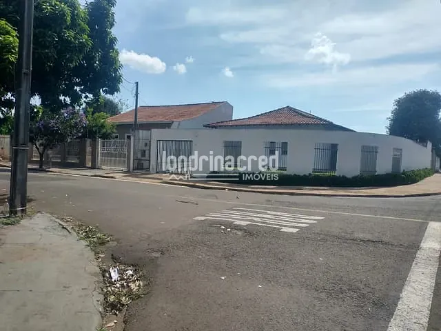 Casa com 379m² 3 quartos e 2 banheiros, à venda, no bairro Jardim Ideal em Londrina