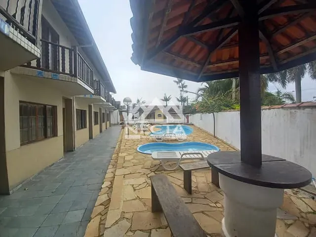 Casa com 1100m², à venda, no bairro Pontal de Santa Marina em Caraguatatuba