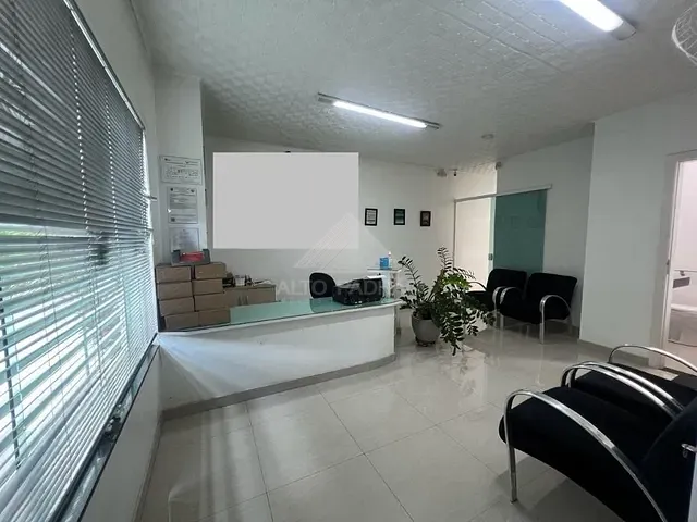 Casa com 178m² 3 quartos e 1 banheiro, à venda, no bairro Vila Noêmia em Mauá