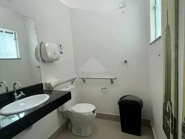 Casa com 178m² 3 quartos e 1 banheiro, à venda, no bairro Vila Noêmia em Mauá