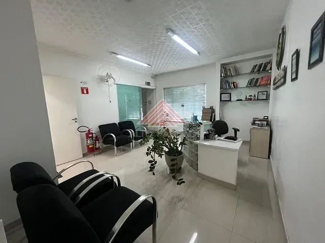 Casa com 178m² 3 quartos e 1 banheiro, à venda, no bairro Vila Noêmia em Mauá