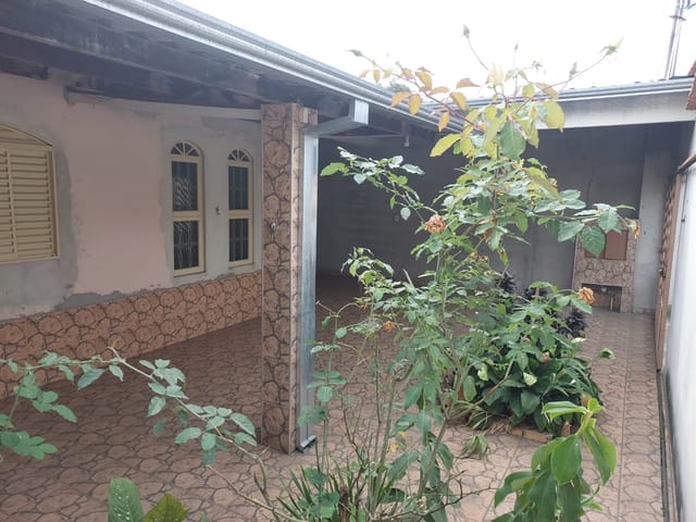 Casa 3 quartos e 2 banheiros, à venda, no bairro Residencial Vale das Acácias em Pindamonhangaba