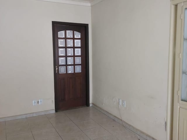 Casa 3 quartos e 2 banheiros, à venda, no bairro Residencial Vale das Acácias em Pindamonhangaba
