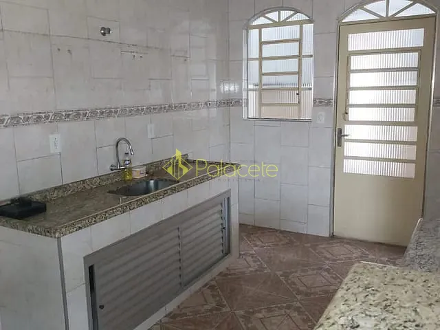 Casa 3 quartos e 2 banheiros, à venda, no bairro Residencial Vale das Acácias em Pindamonhangaba