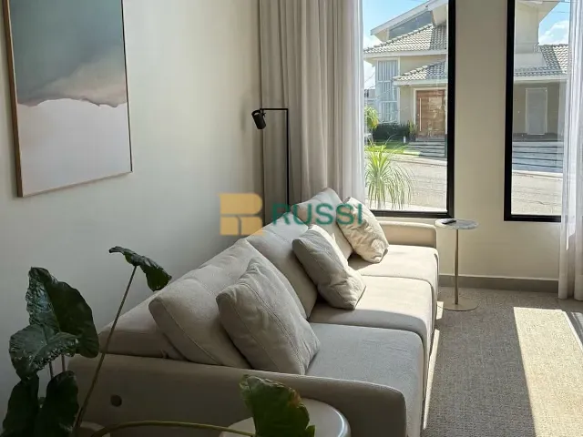 Casa com 250m² 3 quartos e 2 banheiros, à venda, no bairro Parque Residencial Maria Elmira em Caçapava