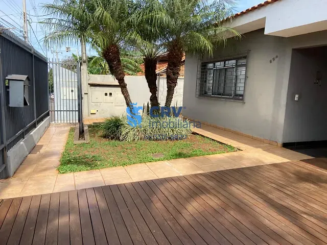 Casa com 561m² 10 quartos e 12 banheiros, à venda, no bairro Bancários em Londrina