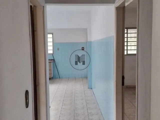 Casa com 300m² 2 quartos e 1 banheiro, à venda, no bairro Engenheiro Neiva em Guaratinguetá
