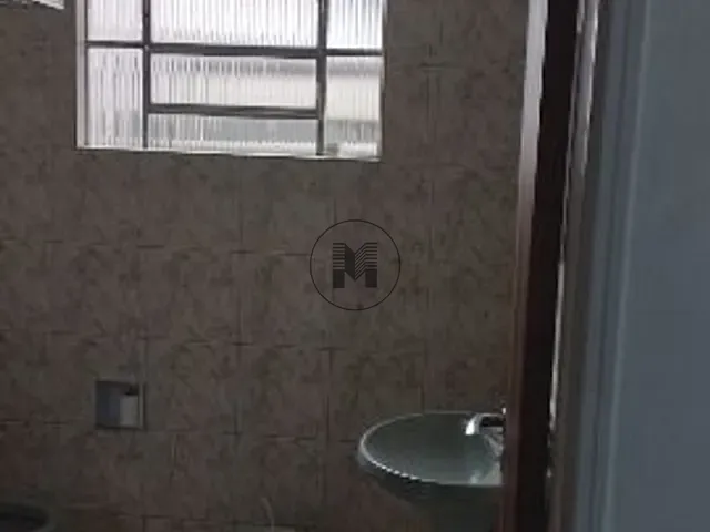 Casa com 300m² 2 quartos e 1 banheiro, à venda, no bairro Engenheiro Neiva em Guaratinguetá