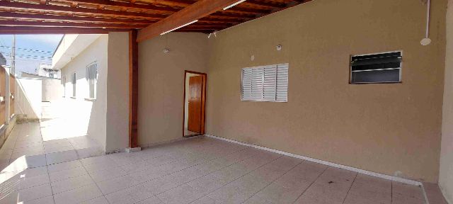 Casa com 208m² 3 quartos e 3 banheiros, à venda, no bairro Residencial Parque das Palmeiras em Pindamonhangaba