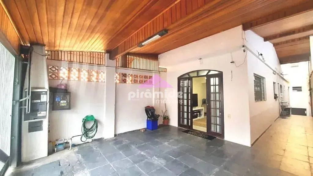 Casa, 4 quartos, 200 m² - Foto 1