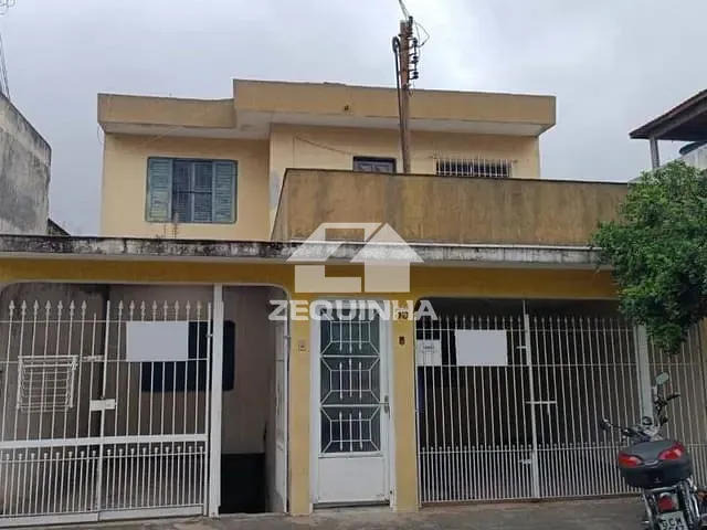 Casa com 180m² 3 quartos e 3 banheiros, à venda, no bairro Jardim Boa Vista em Sao Paulo
