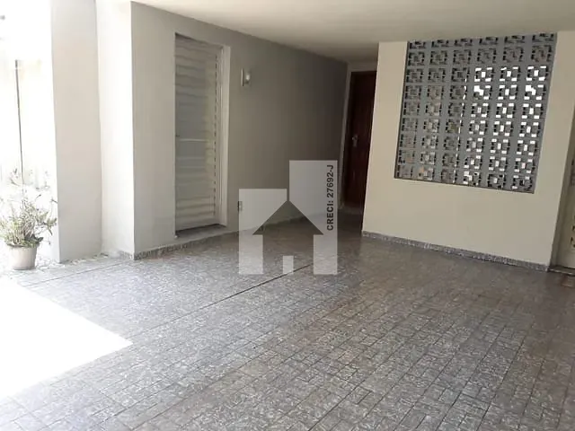 Casa com 300m² 5 quartos e 4 banheiros, à venda, no bairro Vila Arens II em Jundiaí
