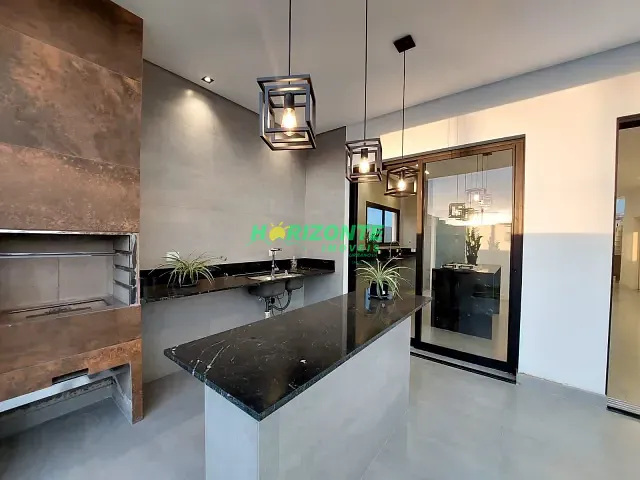 Casa com 250m² 3 quartos e 4 banheiros, à venda, no bairro Jardim das Flores em São José dos Campos