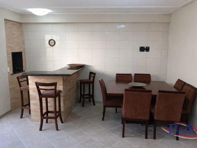 Casa 3 quartos e 2 banheiros, à venda, no bairro Barreirinha em Curitiba