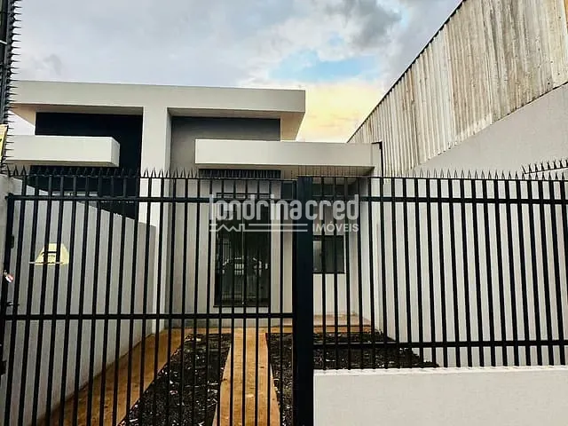 Casa com 125m² 3 quartos e 2 banheiros, à venda, no bairro Jardim das Palmeiras em Londrina