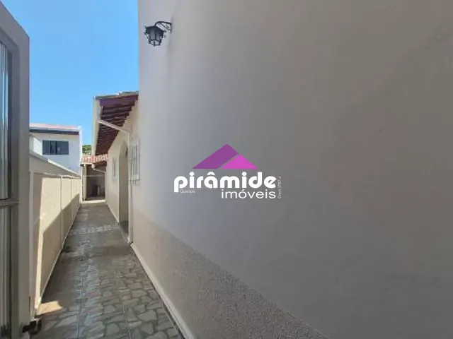 Casa com 197m² 3 quartos e 2 banheiros, à venda, no bairro Jardim Estoril em São José dos Campos