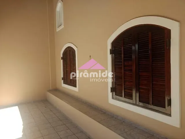 Casa com 197m² 3 quartos e 2 banheiros, à venda, no bairro Jardim Estoril em São José dos Campos