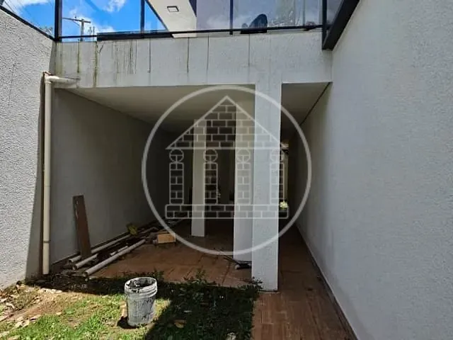 Casa com 920m² 4 quartos e 5 banheiros, à venda, no bairro Fazenda da Ilha em Embu-Guaçu
