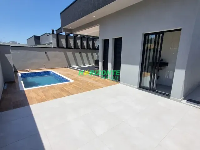 Casa 3 quartos e 4 banheiros, à venda, no bairro Caçapava Velha em Caçapava