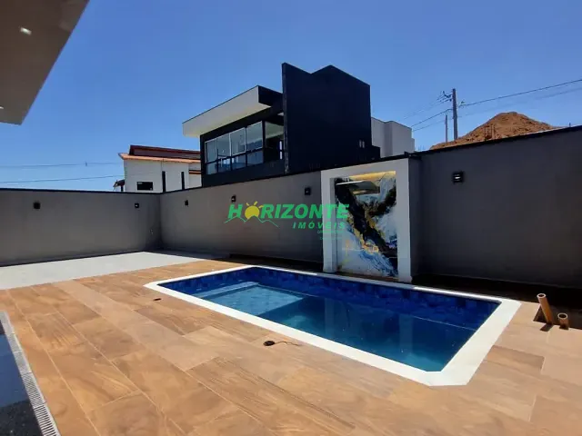 Casa 3 quartos e 4 banheiros, à venda, no bairro Caçapava Velha em Caçapava