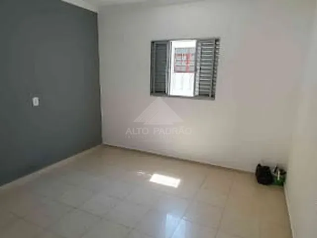Casa 2 quartos e 2 banheiros, para alugar, no bairro Vila Bocaina em Mauá