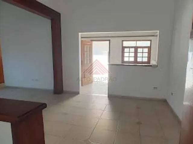 Casa com 500m² 2 quartos e 4 banheiros, para alugar, no bairro Vila Bocaina em Mauá