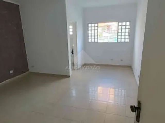 Casa 2 quartos e 2 banheiros, para alugar, no bairro Vila Bocaina em Mauá