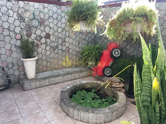 Casa com 250m², à venda, no bairro Vila Rica em Pindamonhangaba