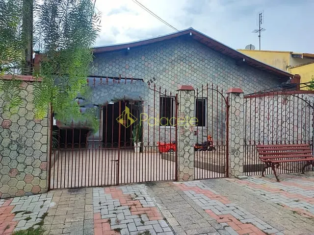 Casa com 250m², à venda, no bairro Vila Rica em Pindamonhangaba
