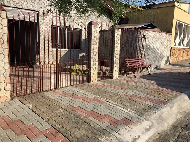 Casa com 250m², à venda, no bairro Vila Rica em Pindamonhangaba