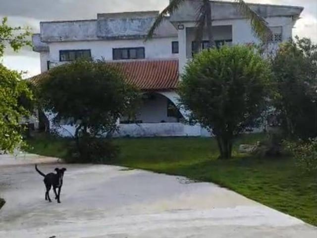Casa 8 quartos e 4 banheiros, à venda, no bairro Santa Clara em São Francisco de Itabapoana