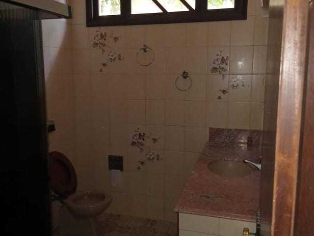 Casa 8 quartos e 4 banheiros, à venda, no bairro Santa Clara em São Francisco de Itabapoana
