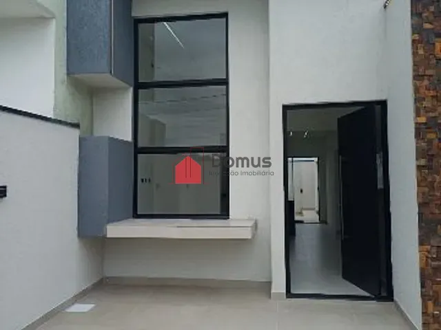 Casa com 175m² 3 quartos e 2 banheiros, à venda, no bairro Loteamento Santa Clara em Pindamonhangaba