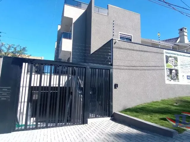 Casa 3 quartos e 5 banheiros, à venda, no bairro São Lourenço em Curitiba