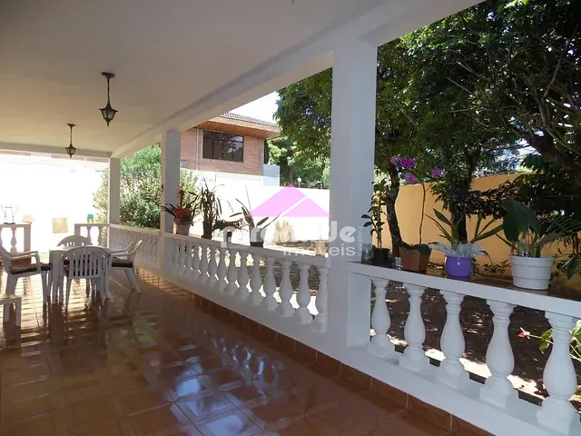 Casa com 800m² 4 quartos e 6 banheiros, à venda, no bairro Jardim Apolo em São José dos Campos