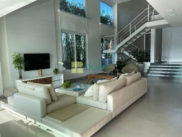 Casa 4 quartos e 7 banheiros, à venda ou para alugar, no bairro Condomínio Residencial Jaguary em São José dos Campos