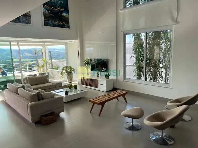 Casa 4 quartos e 7 banheiros, à venda ou para alugar, no bairro Condomínio Residencial Jaguary em São José dos Campos