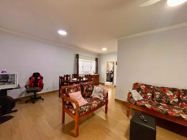 Casa 3 quartos e 3 banheiros, à venda, no bairro Centro em Bertioga