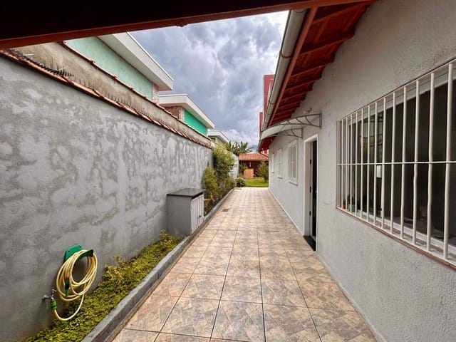 Casa 3 quartos e 3 banheiros, à venda, no bairro Centro em Bertioga