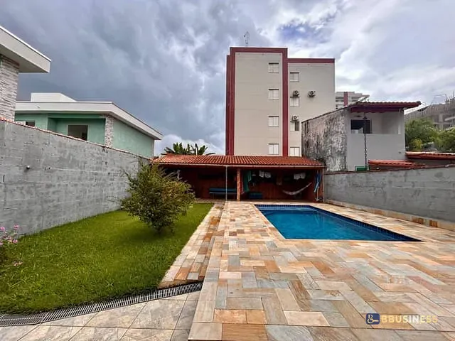 Casa 3 quartos e 3 banheiros, à venda, no bairro Centro em Bertioga