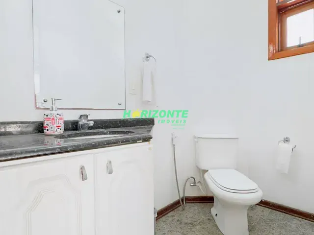 Casa 4 quartos e 6 banheiros, à venda, no bairro Urbanova em São José dos Campos