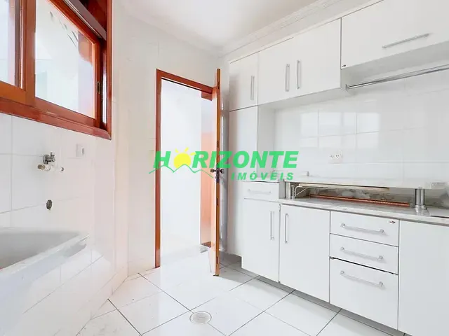 Casa 4 quartos e 6 banheiros, à venda, no bairro Urbanova em São José dos Campos