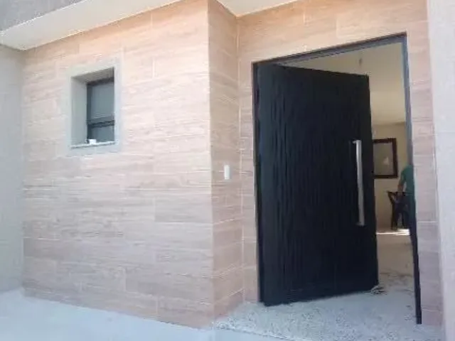 Casa 3 quartos e 5 banheiros, à venda, no bairro São Lourenço em Curitiba