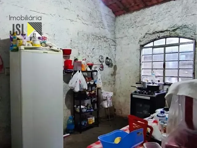 Casa 2 quartos e 1 banheiro, à venda, no bairro Parque Residencial Maria Elmira em Caçapava