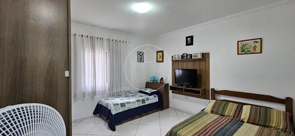 Casa, 3 quartos, 200 m² - Foto 14
