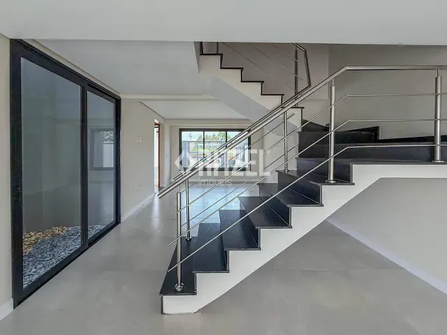 Casa 3 quartos e 3 banheiros, à venda, no bairro Bela Vista em Estância Velha