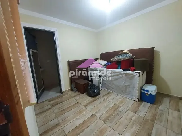 Casa com 130m² 2 quartos e 2 banheiros, à venda, no bairro Bosque dos Eucaliptos em São José Dos Campos
